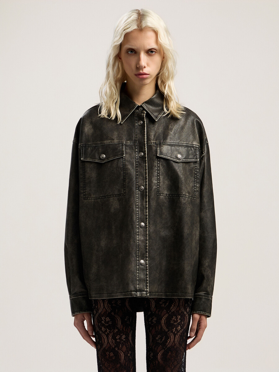 beschichtetes overshirt mit gebogenem logo