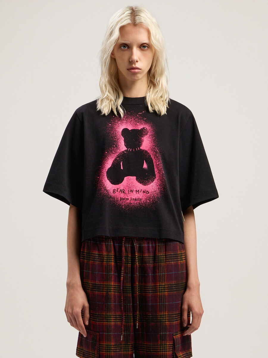 spray bear cropped tee