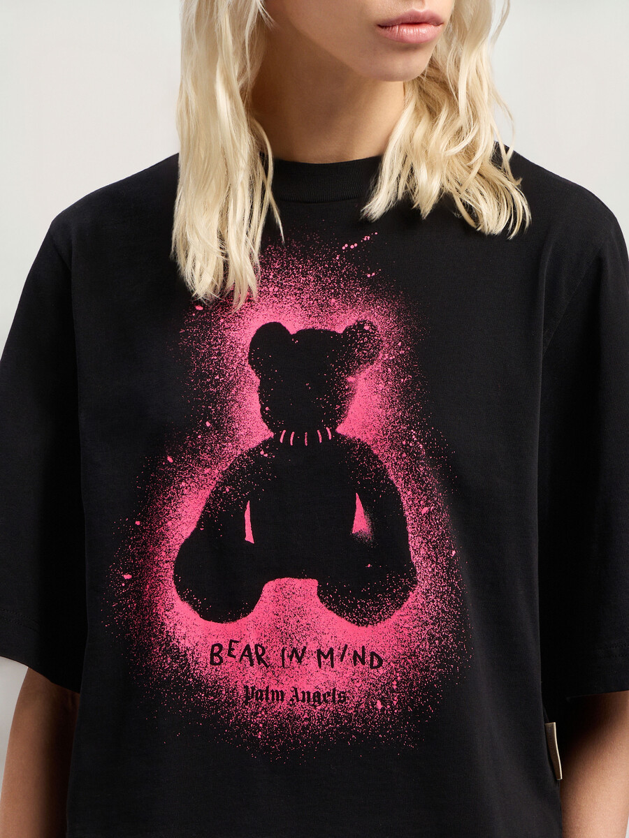 spray bear cropped tee