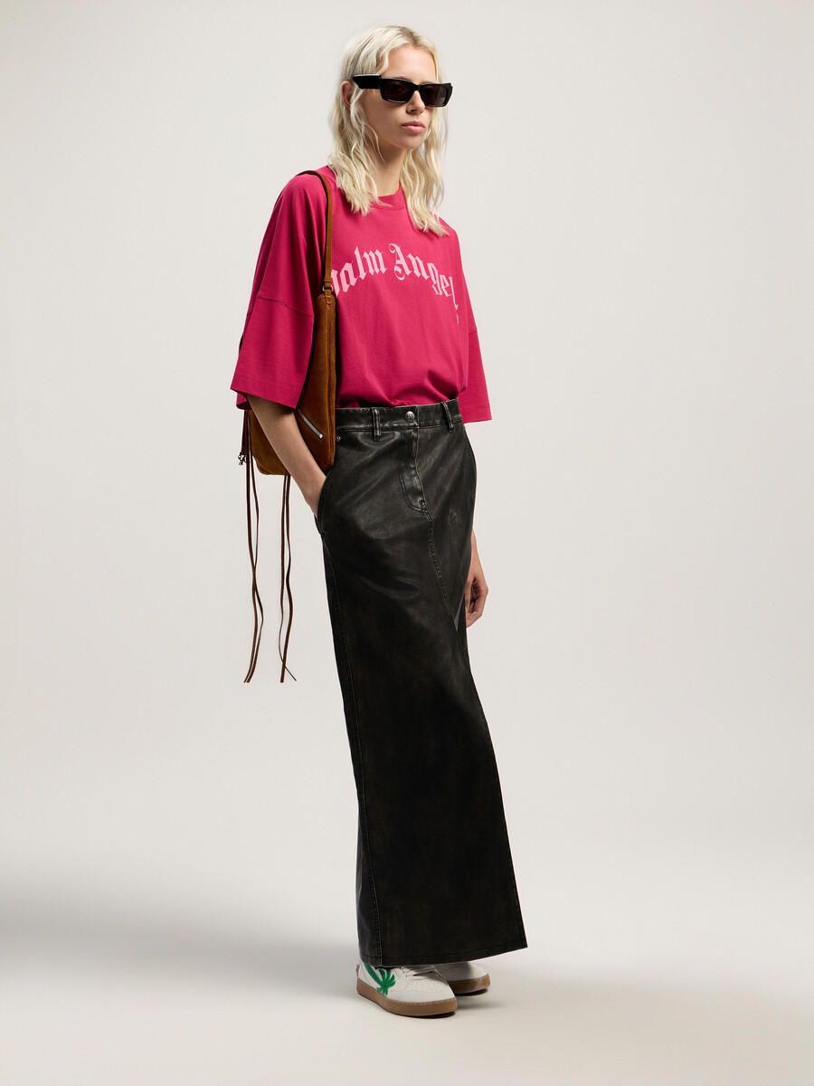 gebogenes logo-over-t-shirt