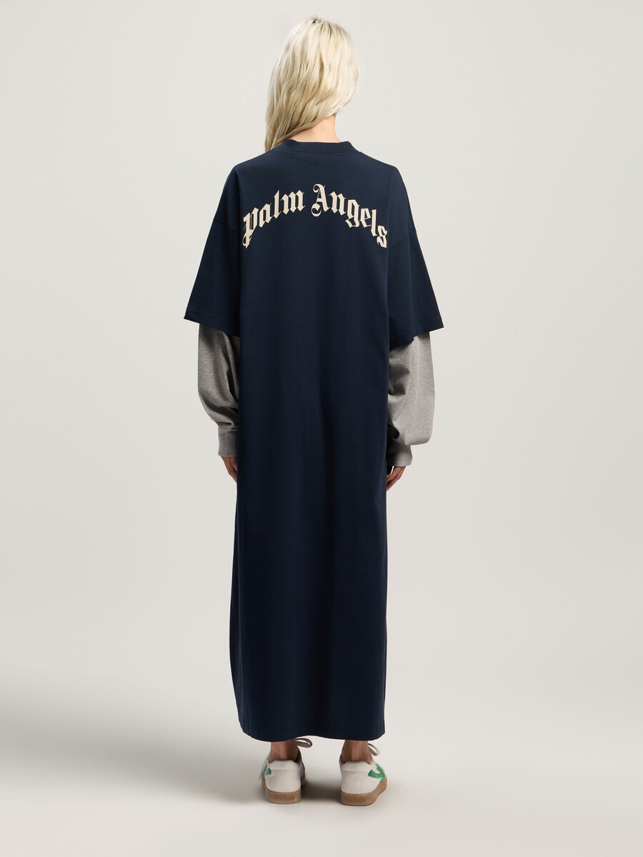 lagenkleid mit geschwungenem logo