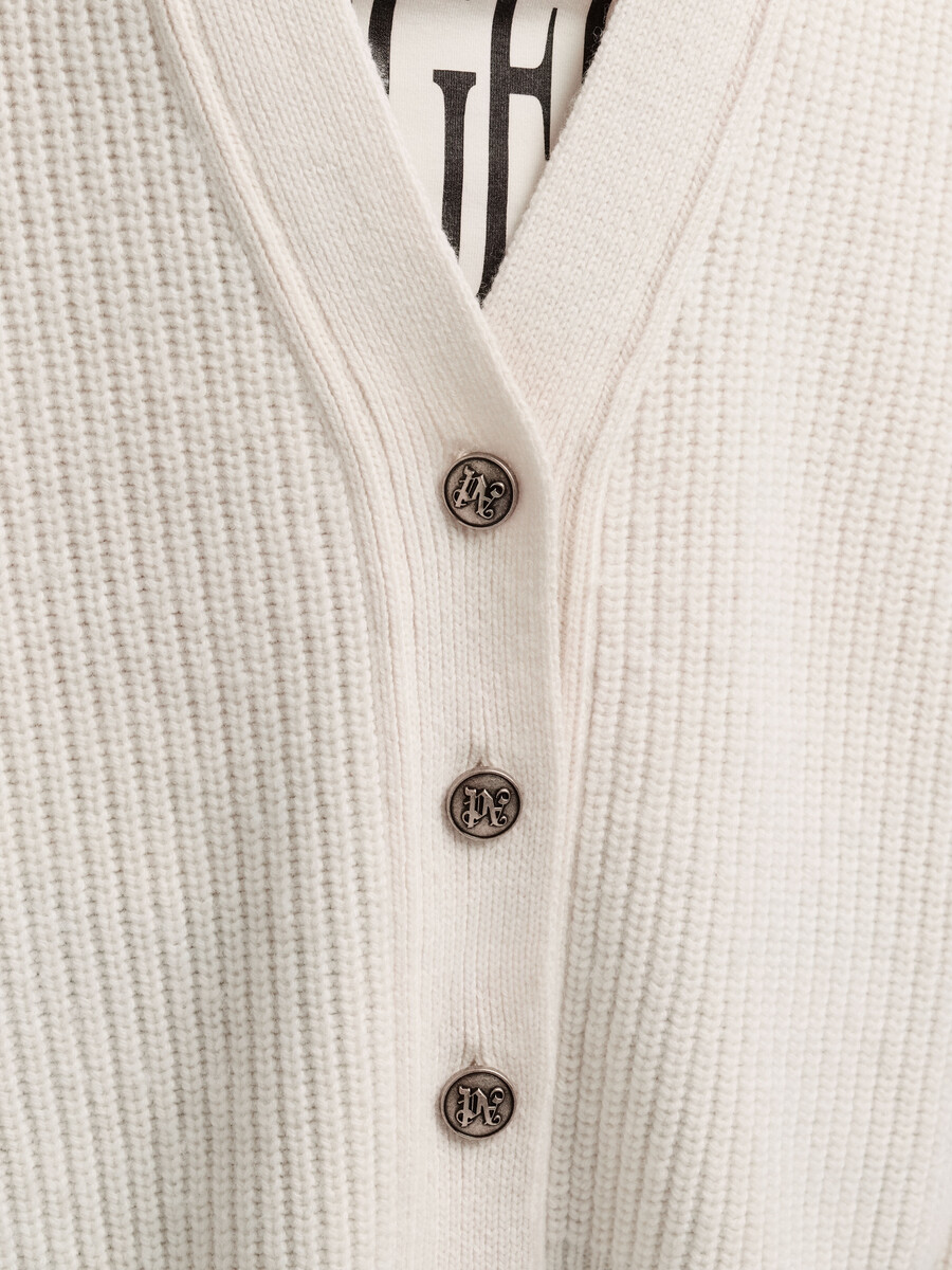 gebogener gerippter cardigan mit logo