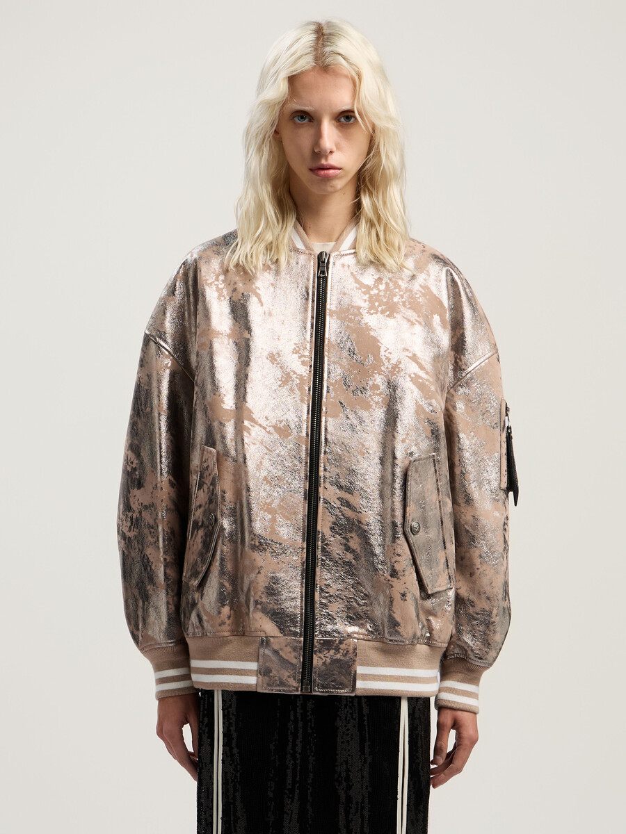 bomberjacke aus laminiertem leder