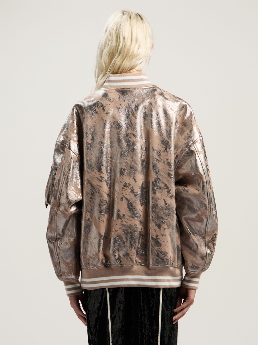 bomberjacke aus laminiertem leder