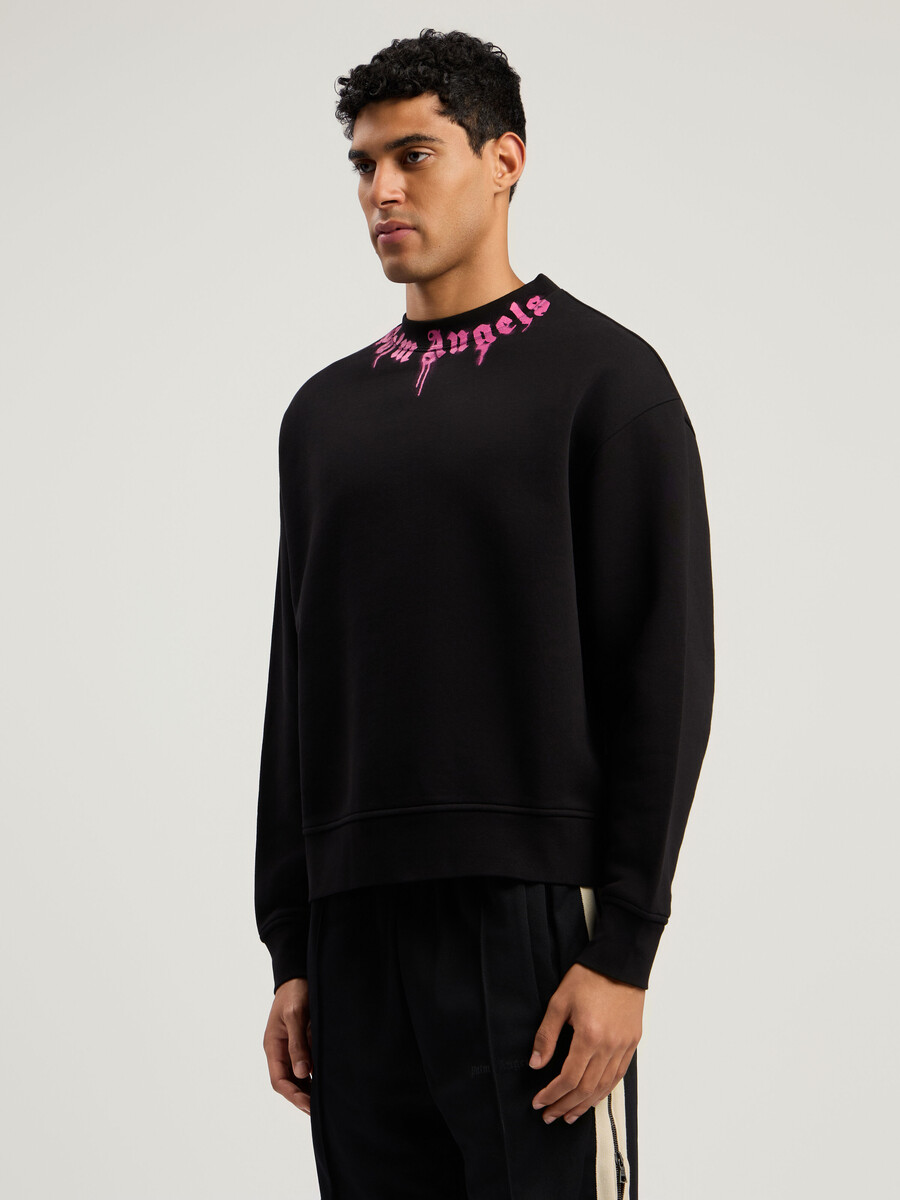 sweatshirt mit logo am hals