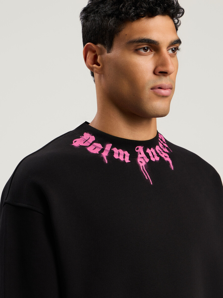 sweatshirt mit logo am hals