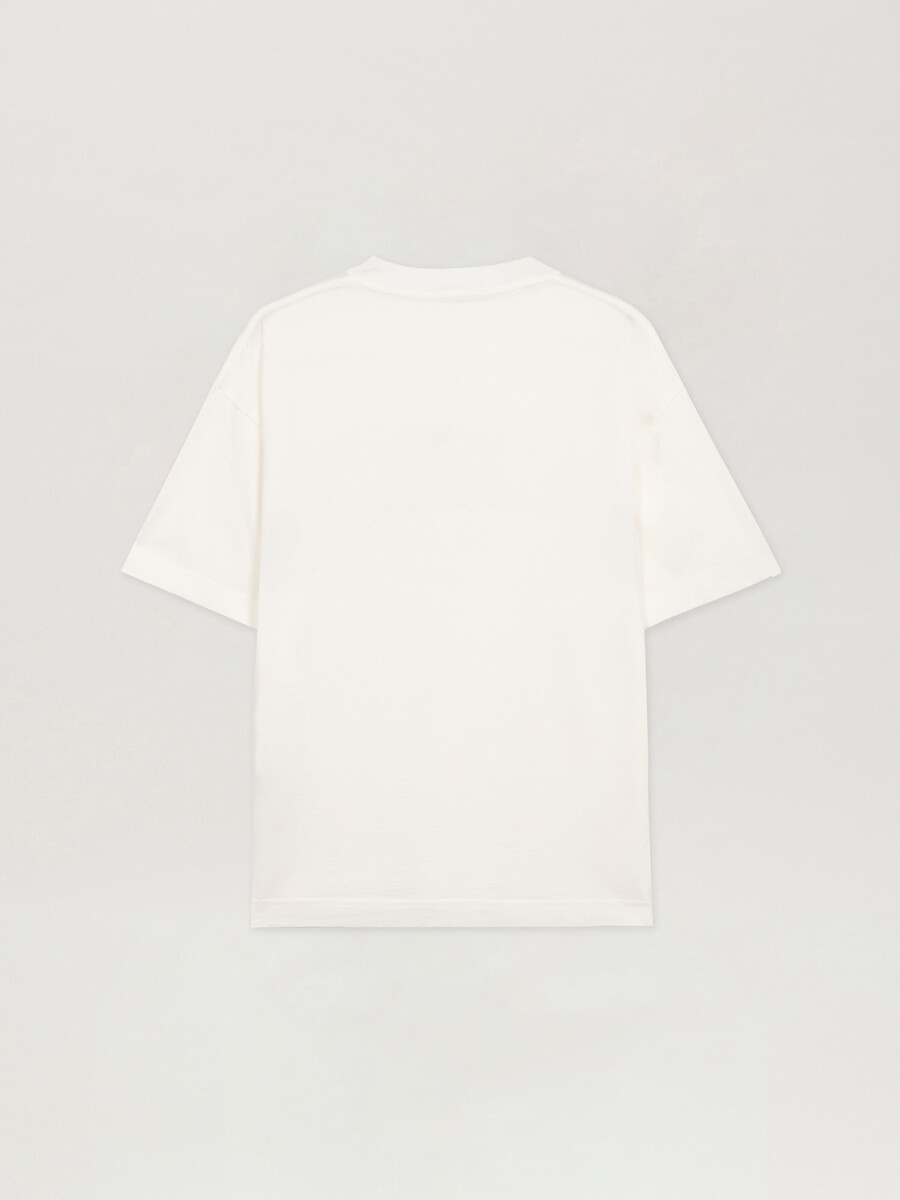 t-shirt mit gebogenem logo