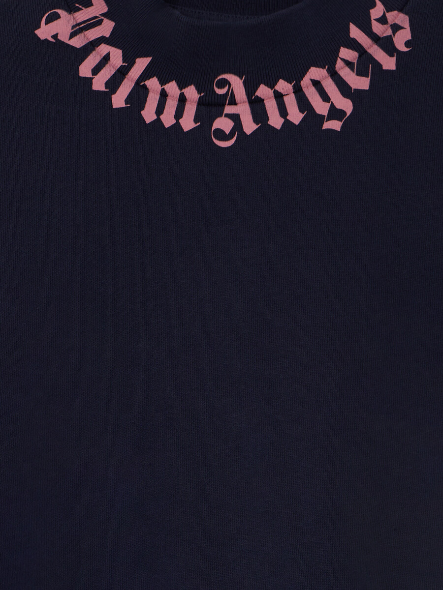 sweatshirt mit logo am kragen